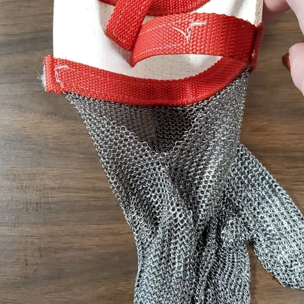 Chef‎ Butcher Stainless Steel Cut Resistant Reusable Heavy Duty Metal Mesh Glove